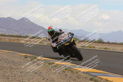 media/Sep-10-2022-SoCal Trackdays (Sat) [[a5bf35bb4a]]/Turn 14 Inside (1245pm)/